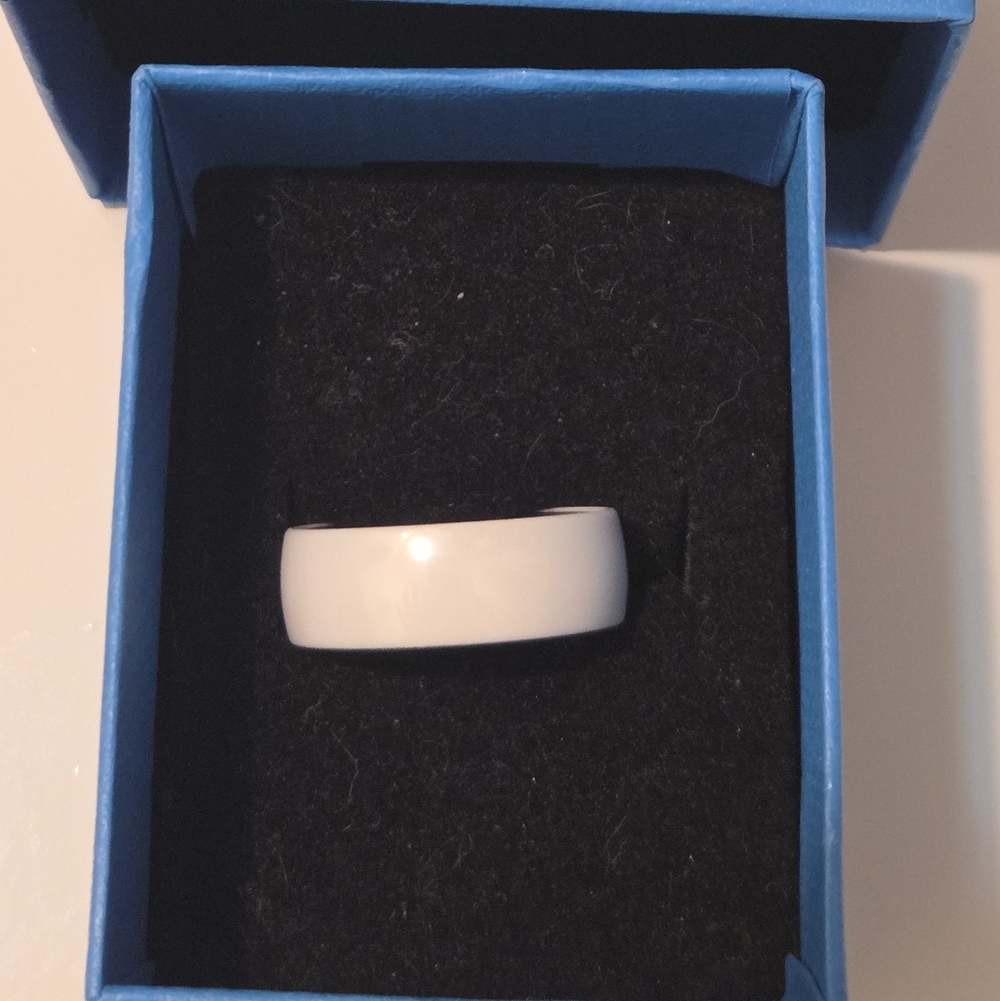 Elegant White Ceramic Band Ring